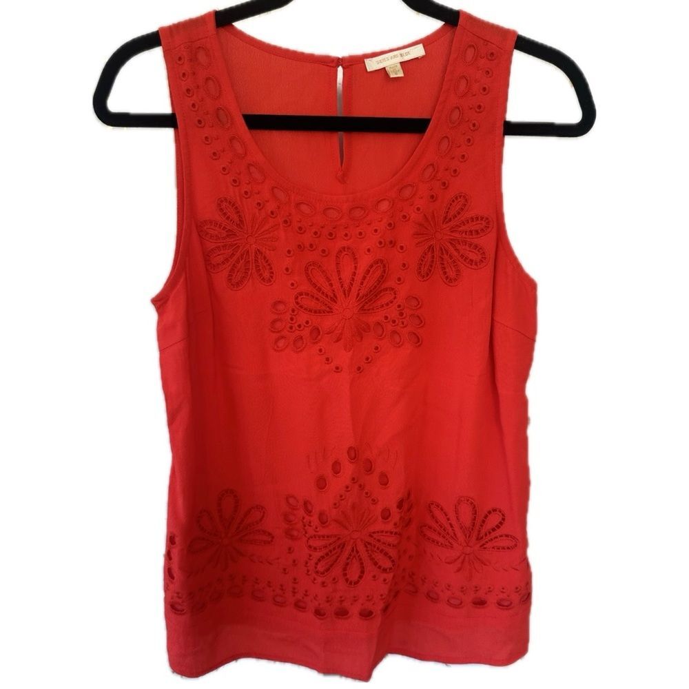 Skies Are Blue Floral Embroidered Eyelet Lace Cut Out Front Lined Tank Blouse S
